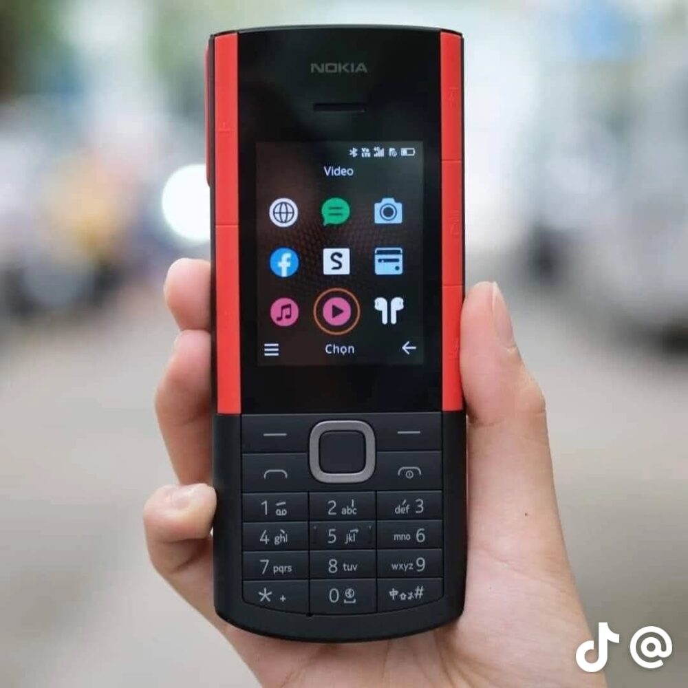Nokia 5710 Xpress-audio mobile phone - Image 12